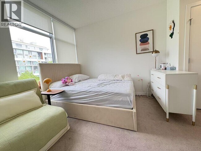 4963 Cambie St.