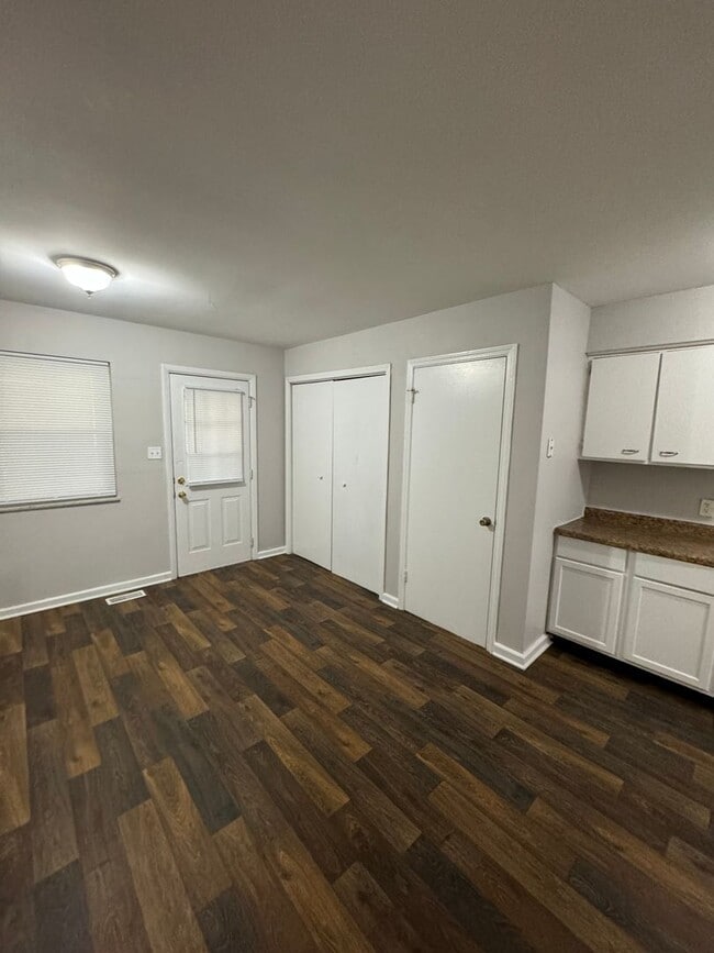 2530 Schofield Ave