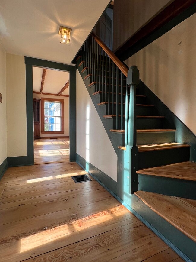 264 E Deering Rd House House Rental in Deering, NH