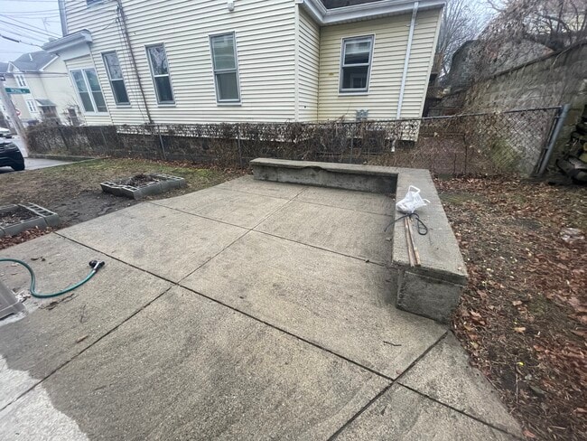 34 Royal St