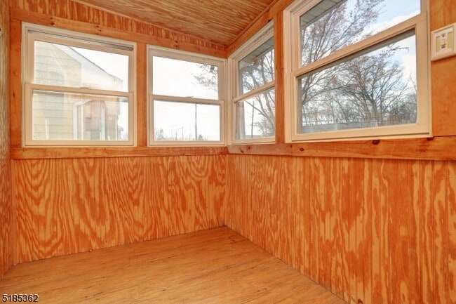 Photo - 26 Manito Ave