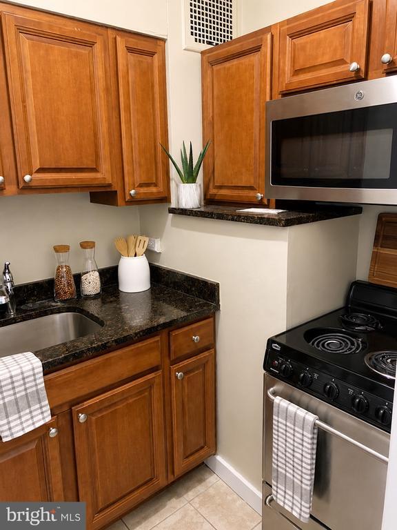Photo - 2031 Locust St Unit 305
