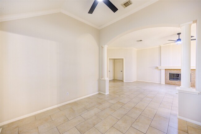 Building Photo - 1231 Parkhaven Ln