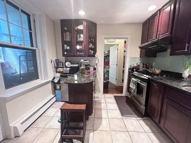 Photo - 313 Tappan St Unit 2