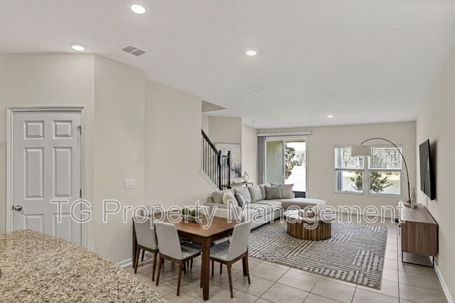 Photo - 443 Coastline Wy