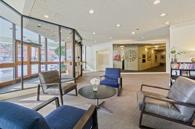 2201 3rd Ave Unit 1106