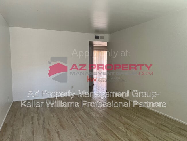 Photo - 2228 E Broadway Rd