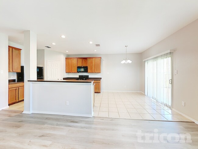 Photo - 2809 Thistlewood Dr