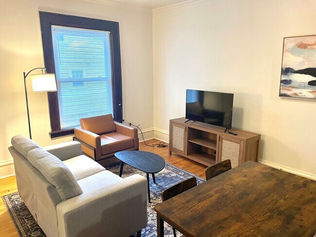 626 W Olin Ave Unit 1