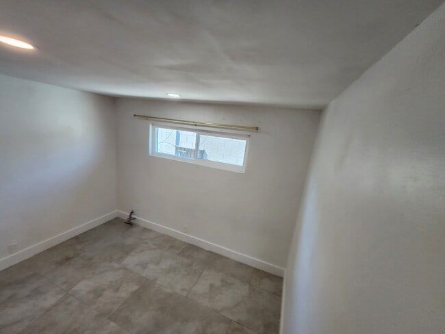 Photo - 2425 Daley St Unit C
