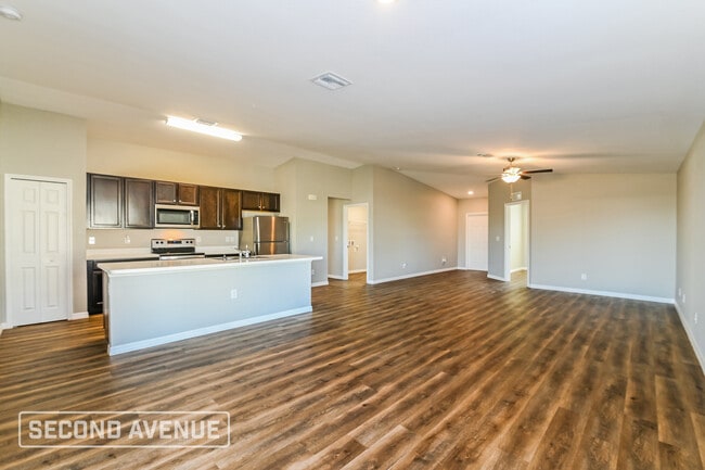 Photo - 1909 NE Juanita Pl