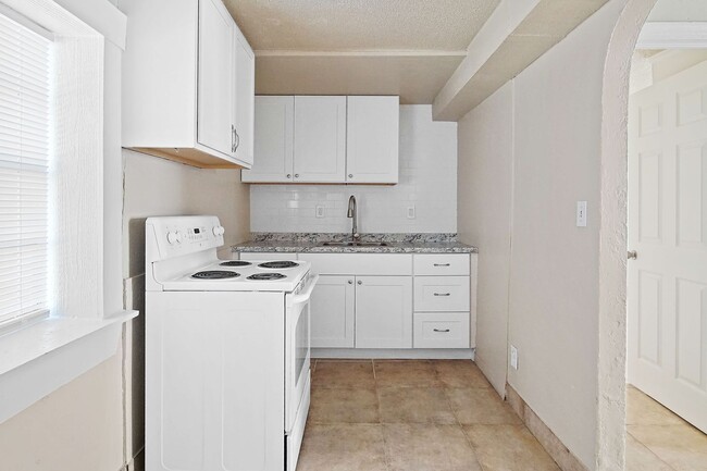 Photo - 6804 NW 13th St Unit 5B