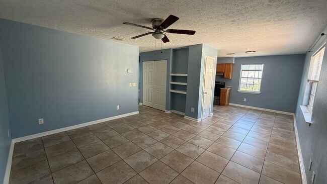 6321 Lenawee St Unit 6321 Lenawee Street Apt C3