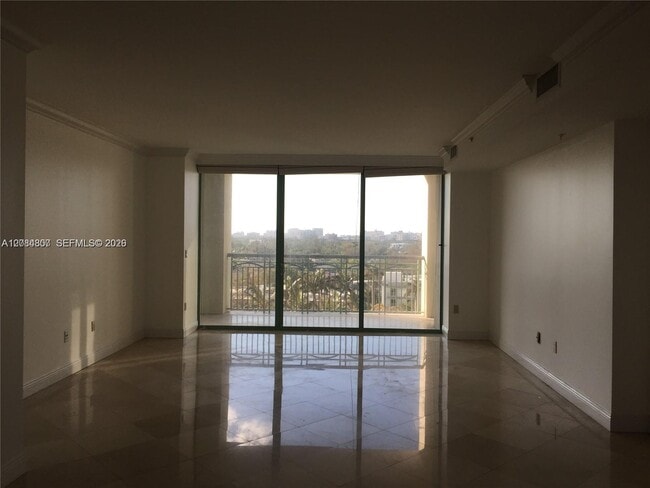 3400 SW 27th Ave Unit 806