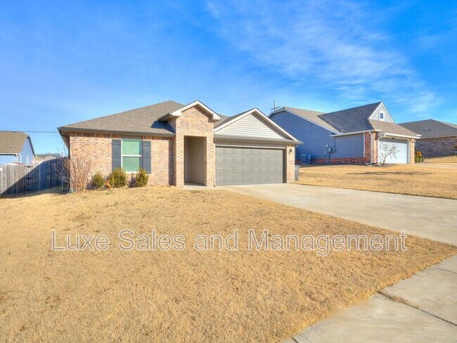 Photo - 3110 Debbie Ln