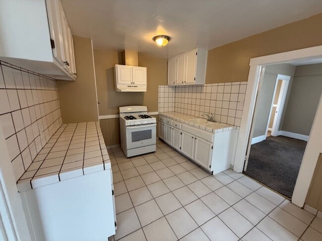 Photo - 182 N 11th St