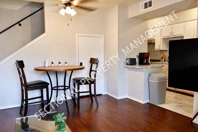 Photo - 715-719 N Center St Unit 715-4