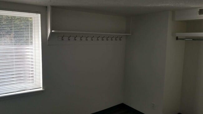 Photo - 3 Bed Duplex for Rent in a Peaceful Neighborhood south of Baseline