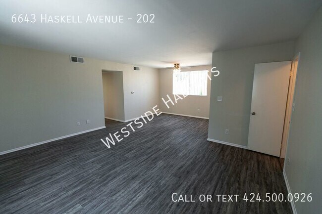 Photo - 6643 Haskell Ave Unidad 202