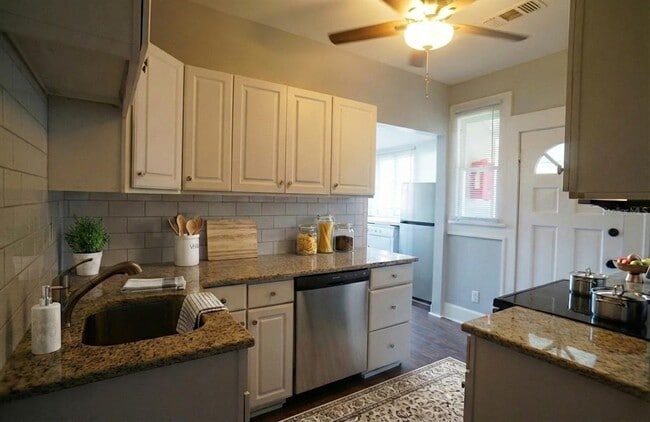 Photo - 2715 2nd Ave S Unit 3