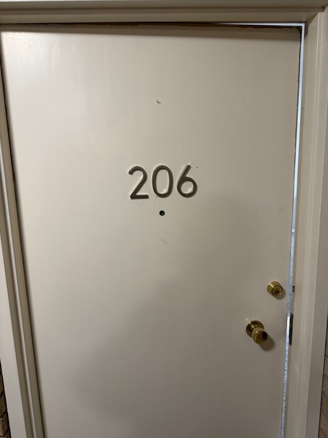 Photo - 2275 Warren Rd