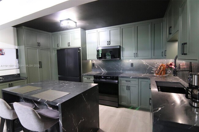 Photo - 6801 Indian Creek Dr Apartamento Unidad 201