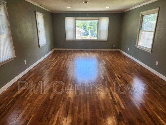 Photo - 1234 Herold Ave