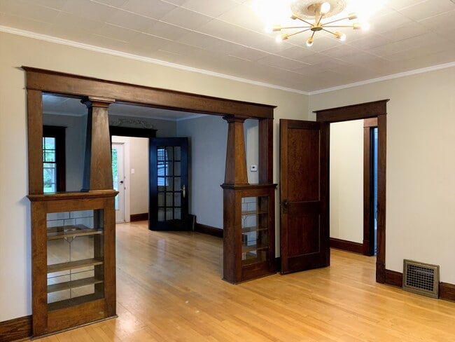 Photo - 1232 Porlier St