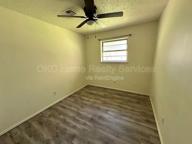 Photo - 421 NW 89th St