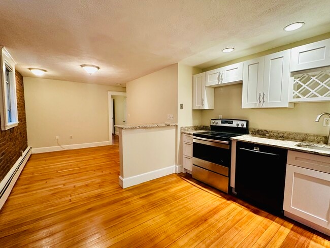 Photo - 39 South St Unit 4