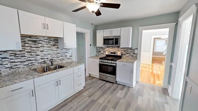 Building Photo - 75 Forest Hills St Unit 3 Rental