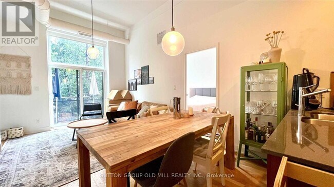 Photo - 152 Annette St Unit 203