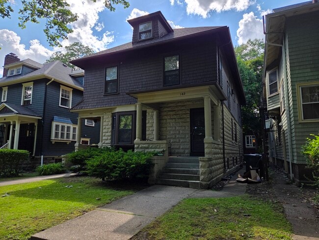 Photo - 145 Westminster Rd Unidad 143.5
