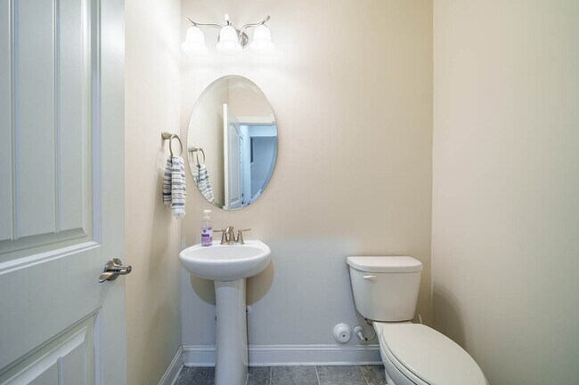 Photo - 226 Daymire Glen Ln