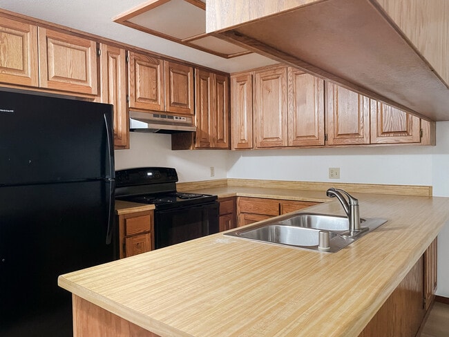 Photo - 2980 Sunridge Dr