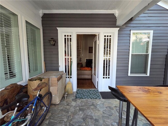 Photo - 929 Argonne Ave NE