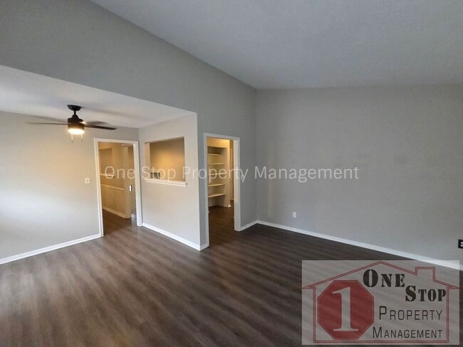 Photo - Updated 4 Bedroom, 2 Bathroom Duplex in Overland Park, Kansas