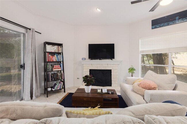 Photo - 2450 Wickersham Ln Unit M1311