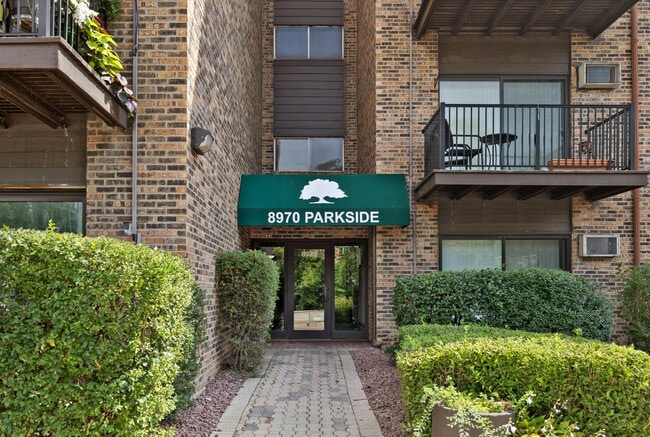 Photo - 8970 N Parkside Ave Unit 304