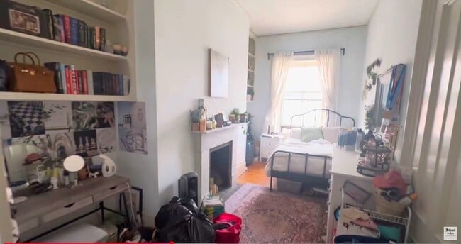 Building Photo - 103 Beacon St Unit 7 Rental