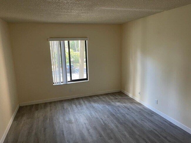 Photo - 203 Foxtail Dr Unit D2