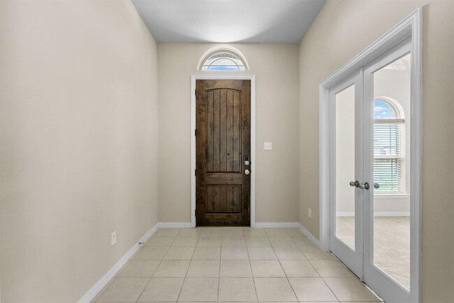 Photo - 22425 Pomina St