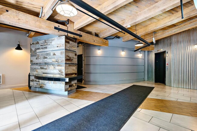 Photo - 2210 W Wabansia Ave Unit 202