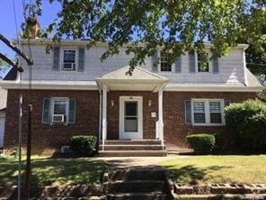 Building Photo - 75 Searingtown Rd Unit 1st Fl Rental