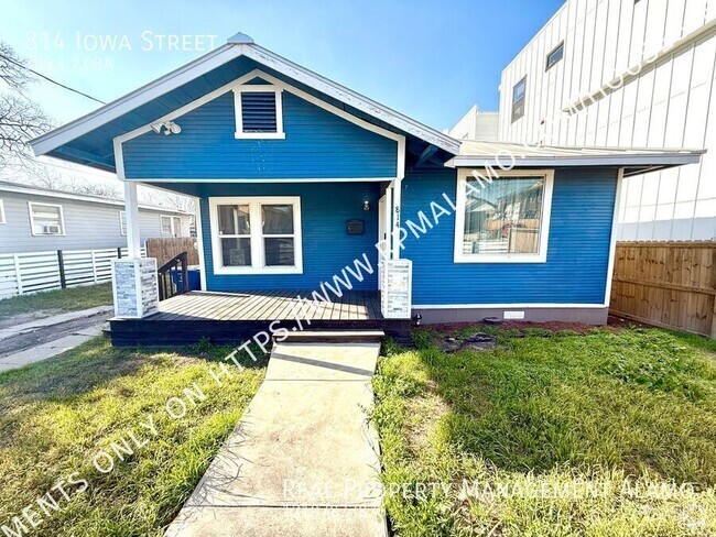 Building Photo - Available Now! MUST SEE 3 Bedroom / 2 Bath... Rental