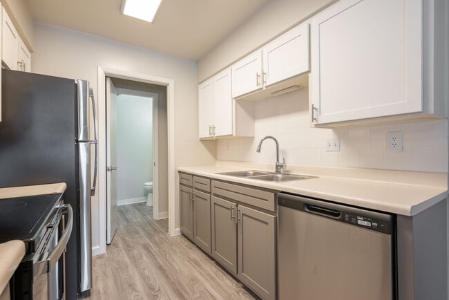 Chelsea Village Apartments