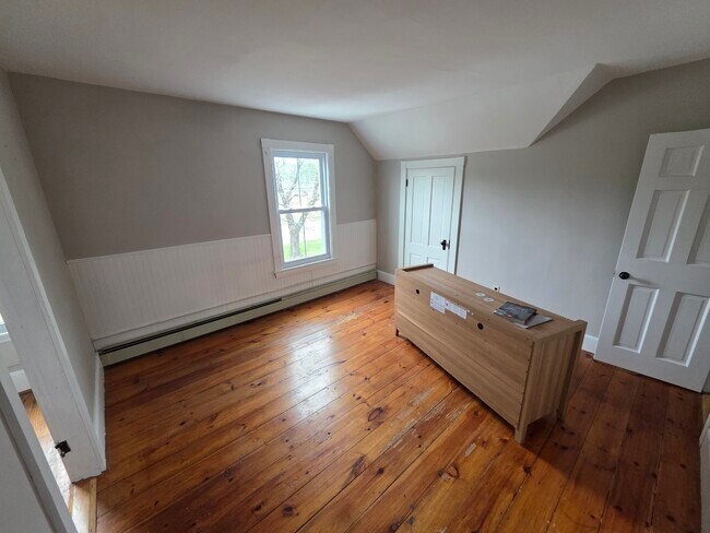 Photo - 176 US Route 1 Unit 2