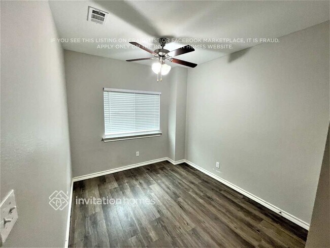 Photo - 1944 Melrose St