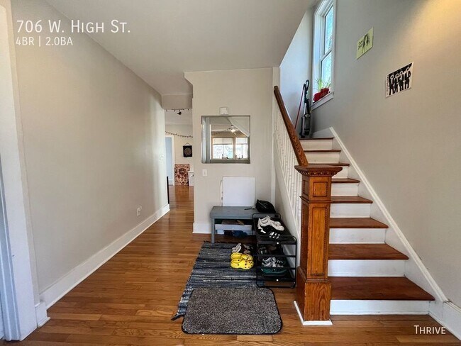 Photo - 706 W High St