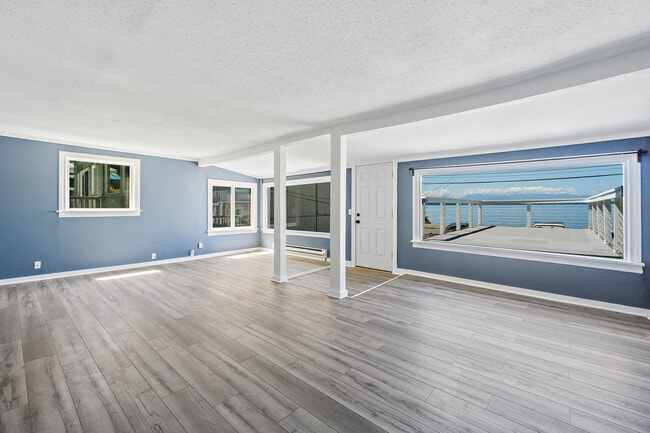 Photo - 1310 Alki Ave SW